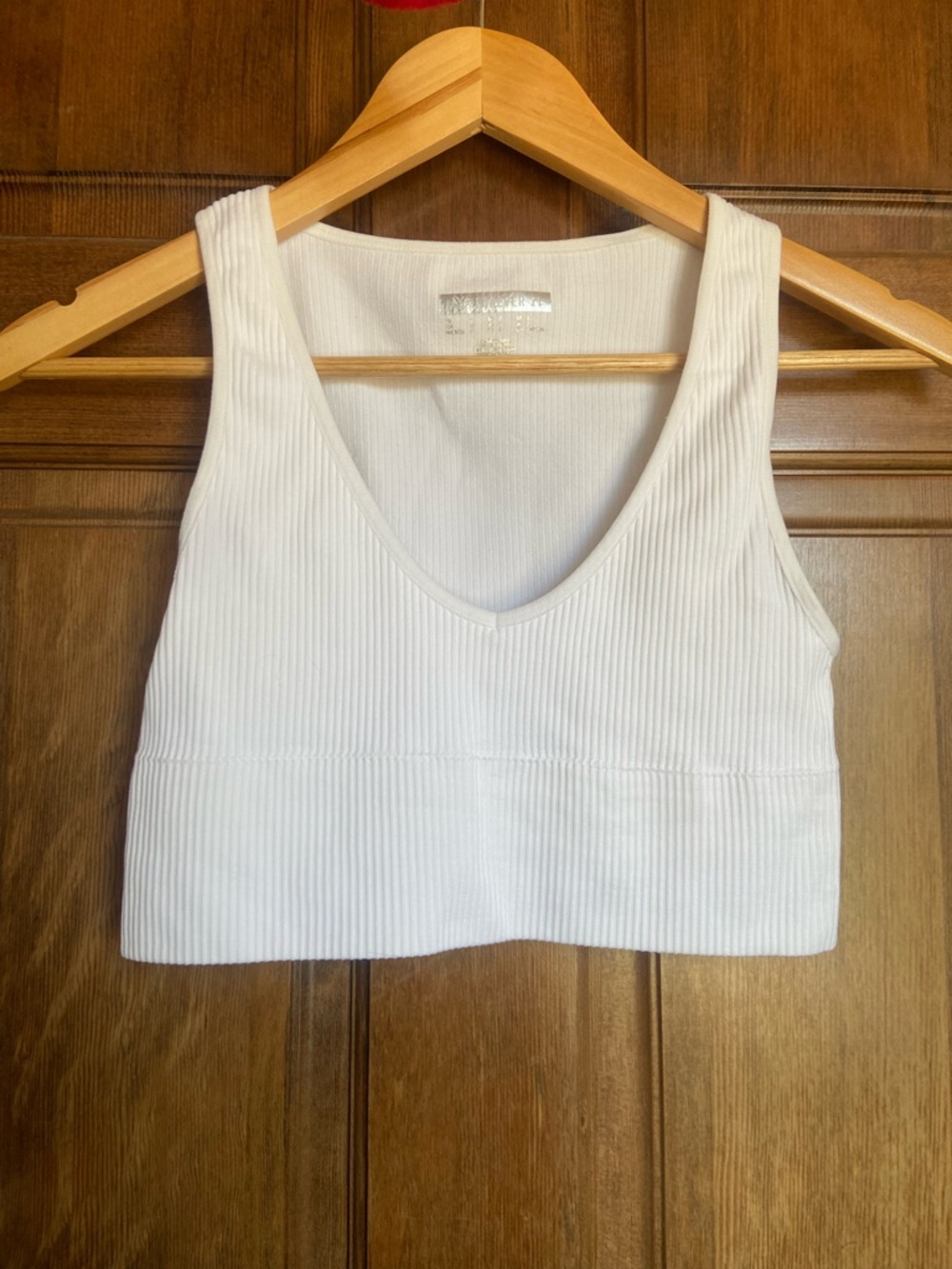 Forever 21 White Ribbed V-Neck Crop Top